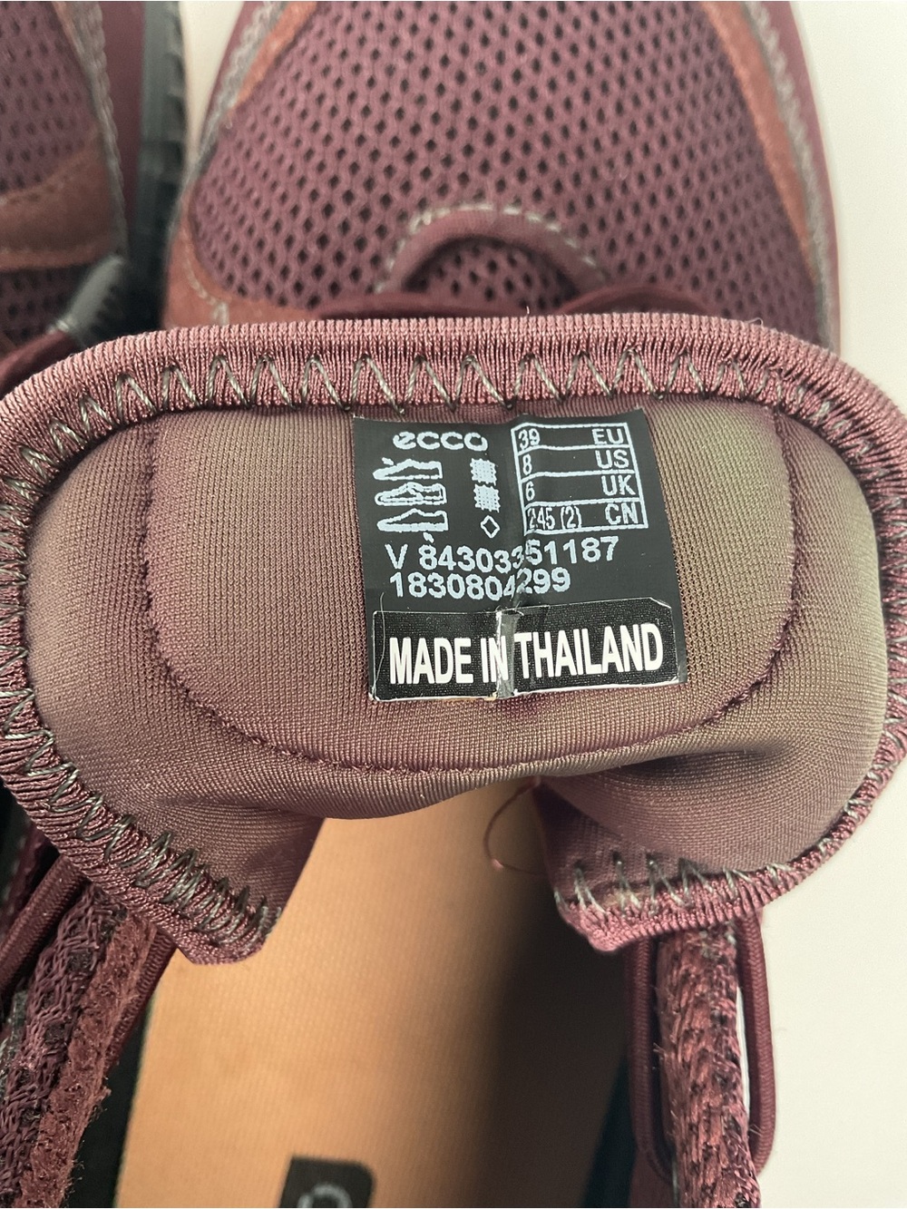 ECCO Burgundy Sneakers Women US 8 Gore-Tex Comfort Walking Shoes - Picture 9 of 10